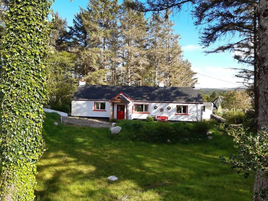 Back2Roots - Beautifully Restored Cottage, Doochary Esterno foto