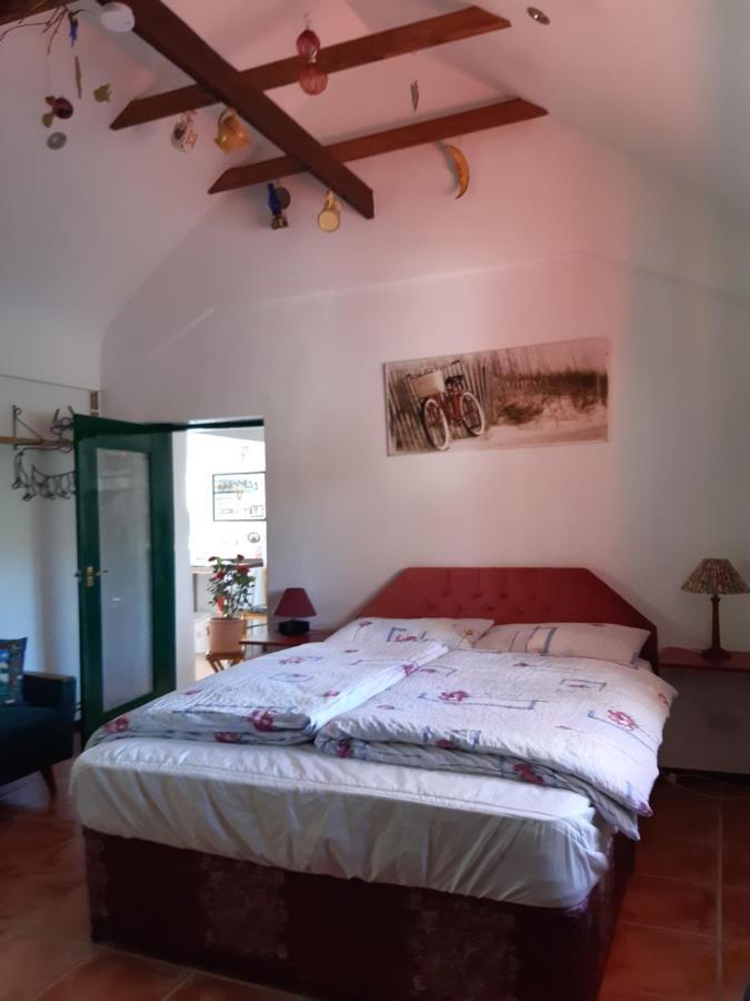 Back2Roots - Beautifully Restored Cottage, Doochary Esterno foto
